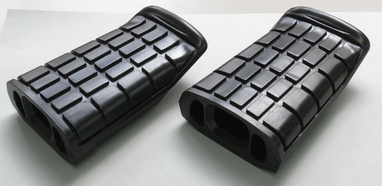DRIVER FOOTREST RUBBERS HONDA GL 1500 GOLD WING 92-00, 1500C VALKYRIE 97-03 (SET 2 PC.) (MADE IN JAPAN)