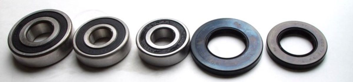 REAR WHEEL BEARINGS WITH SEALS HONDA VFR 750F '86-'89, CBR 1000F '87-'88, VF '84-'86, XL 1000V VARADERO '99-'11 (MADE IN JAPAN)