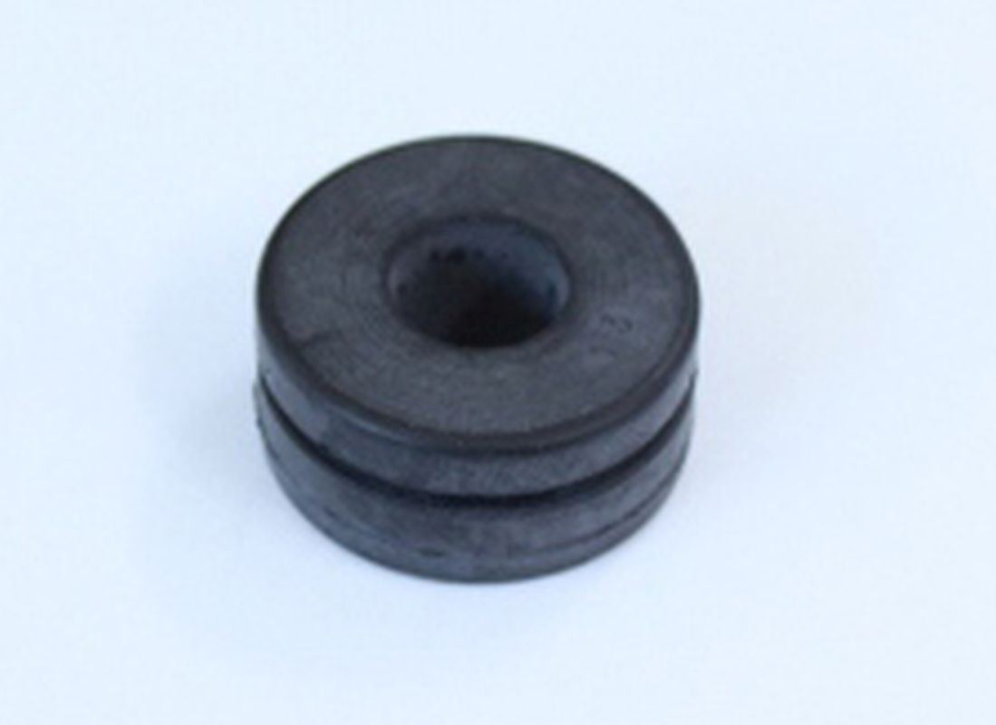 MOUNTING RUBBERS (SILENT BLOCK) FOR PUMP, FUEL TANK, FENDER, SEAT, WINDSHIELD ETC. (10 PC.) HONDA VF 1000/1100, VT 1100, GL 1200 (OEM:19051-KA4-000) (MADE IN JAPAN)
