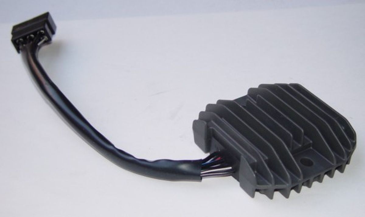 VOLTAGE REGULATOR KAWASAKI ZX 600/ZX-6R NINJA '98-'99, VN 800 VULCAN/CLASIC/DRIFTER '95-'06 (OEM:21066-1099) (MADE IN JAPAN)