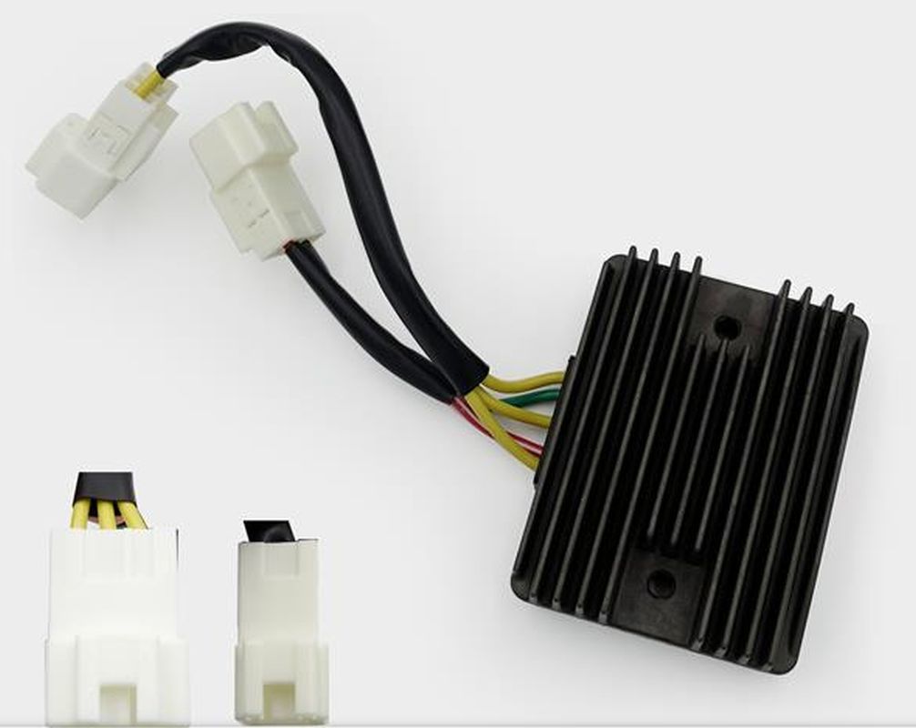 VOLTAGE REGULATOR PIAGGIO BEVERLY 300 '16-'20, MP3 300/500 '14-'16, X7 '09-'10, 350 '11-'20, X10 350/500 '12-'15 (OEM: 641709) (MADE IN JAPAN)